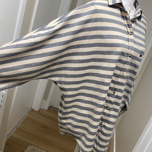 Hurley Ex-Boyfriend fit Wilson shirt - Picture 9 of 10